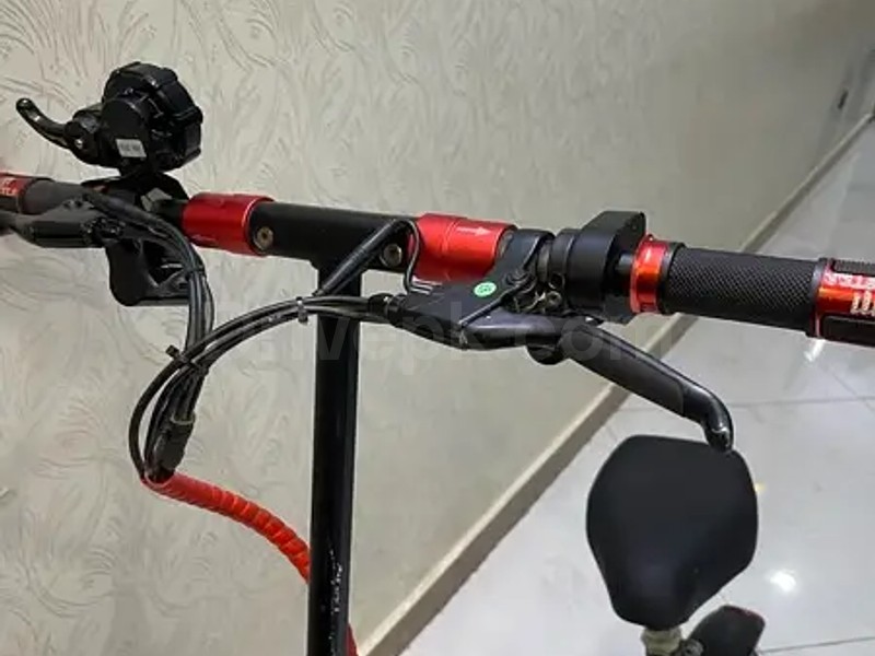 Metro E-Vehicle E8S PRO 2024