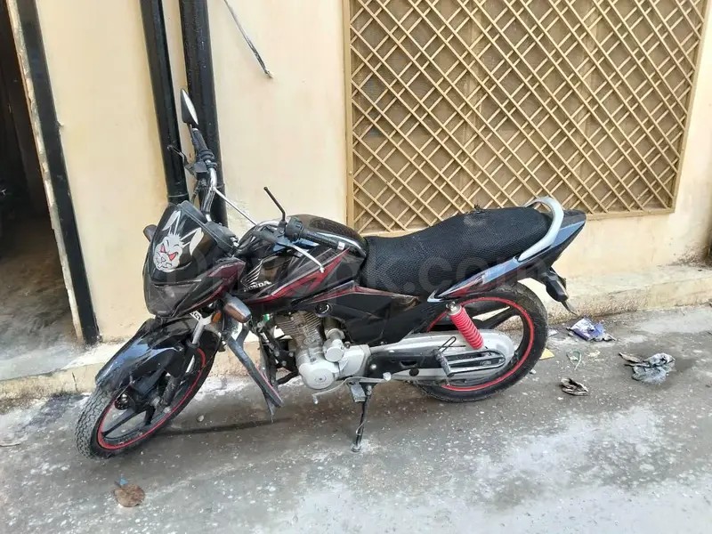 Honda CB 2018
