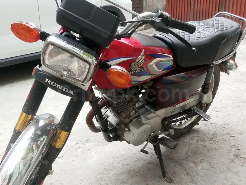 Honda CG 2022