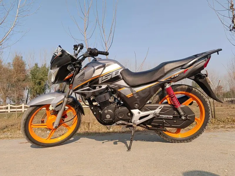 Honda CB 2022
