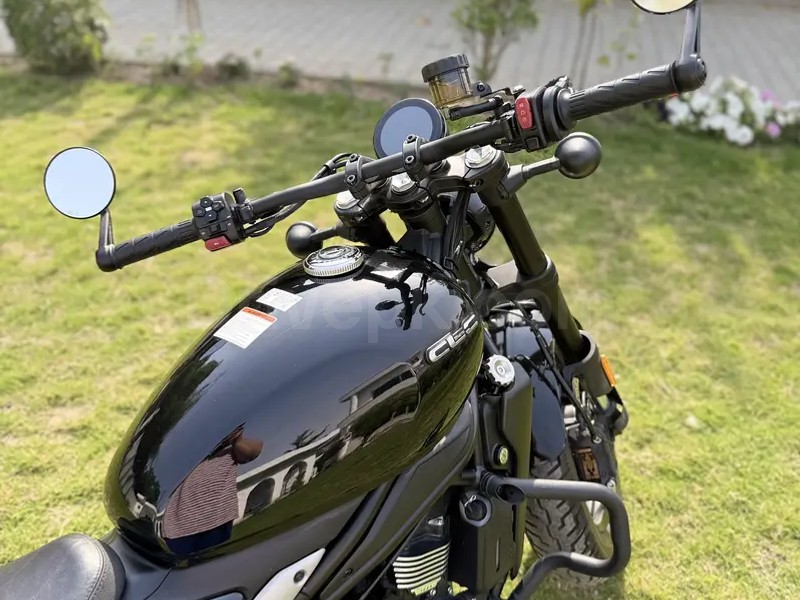 CF Moto 300 2025