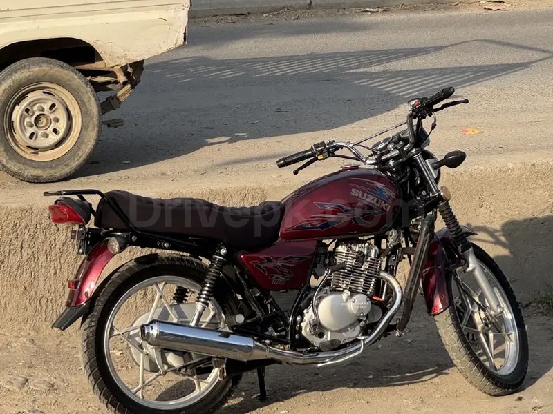Suzuki GS 2021