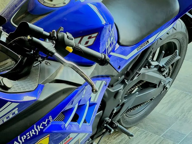 CF Moto 300 2025