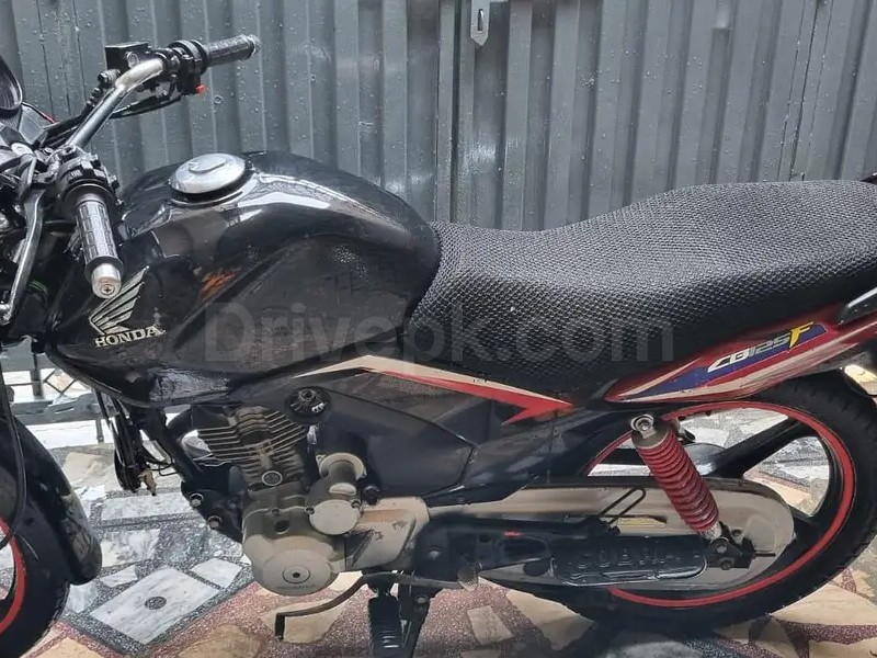 Honda CB 2022