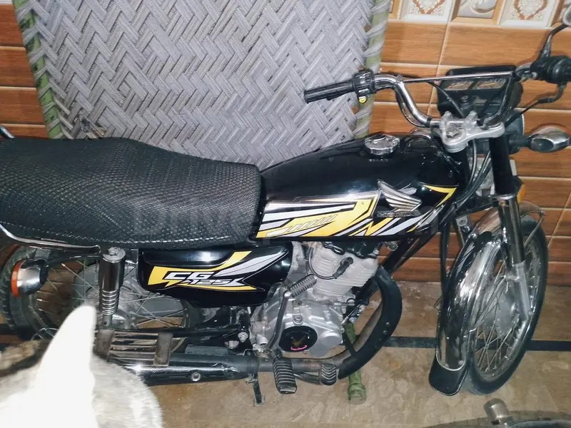 Honda CG 2023