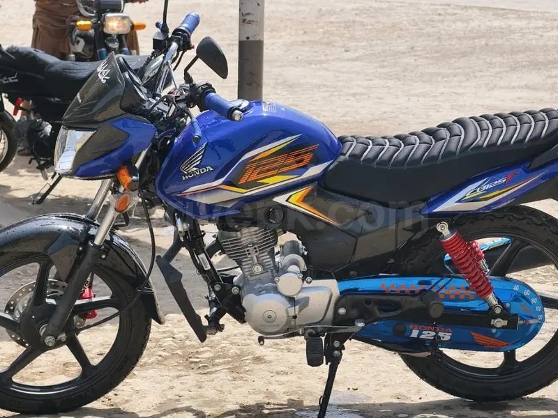 Honda CB 2025
