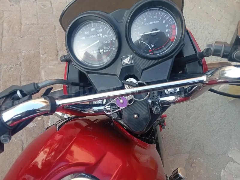 Honda CB 2021