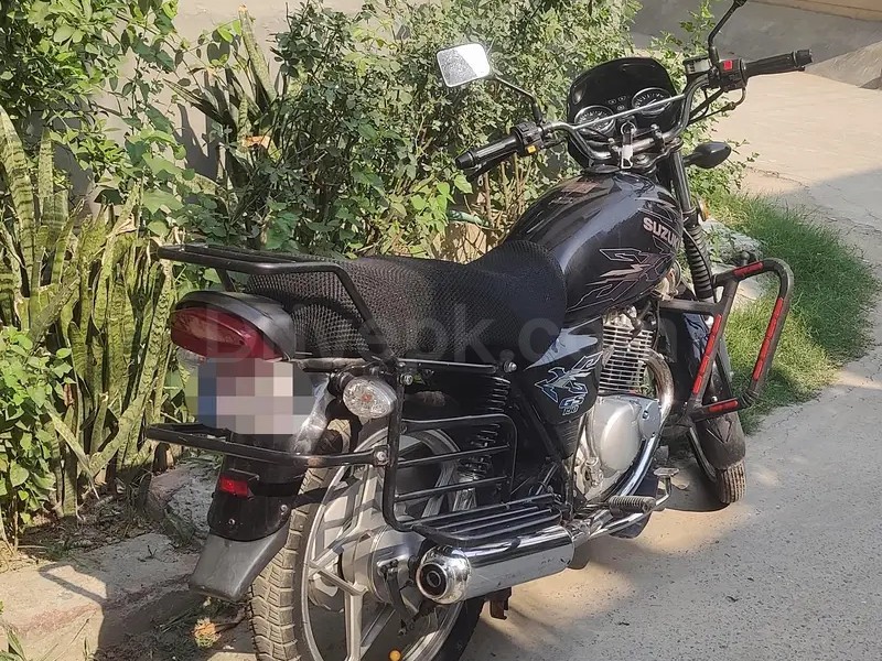 Suzuki GS 2022