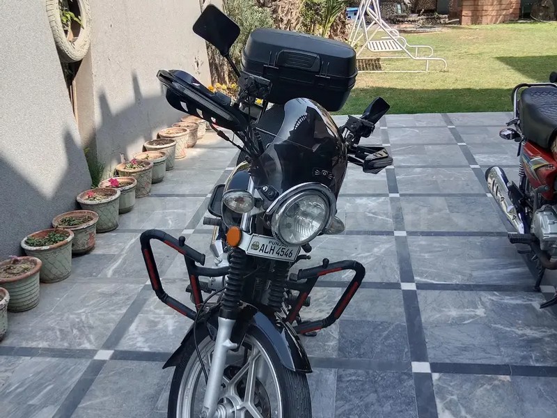 Suzuki GS 2022