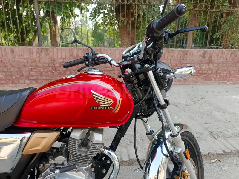Honda CG 2025