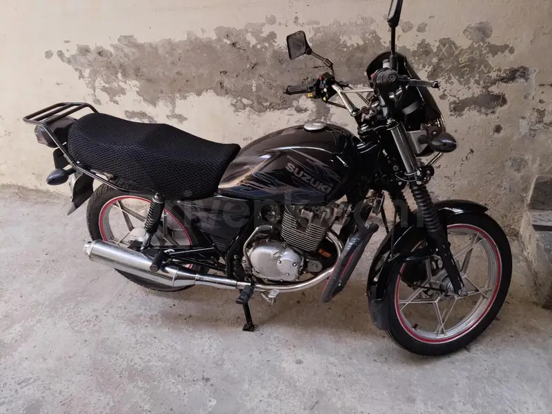 Suzuki GS 2021