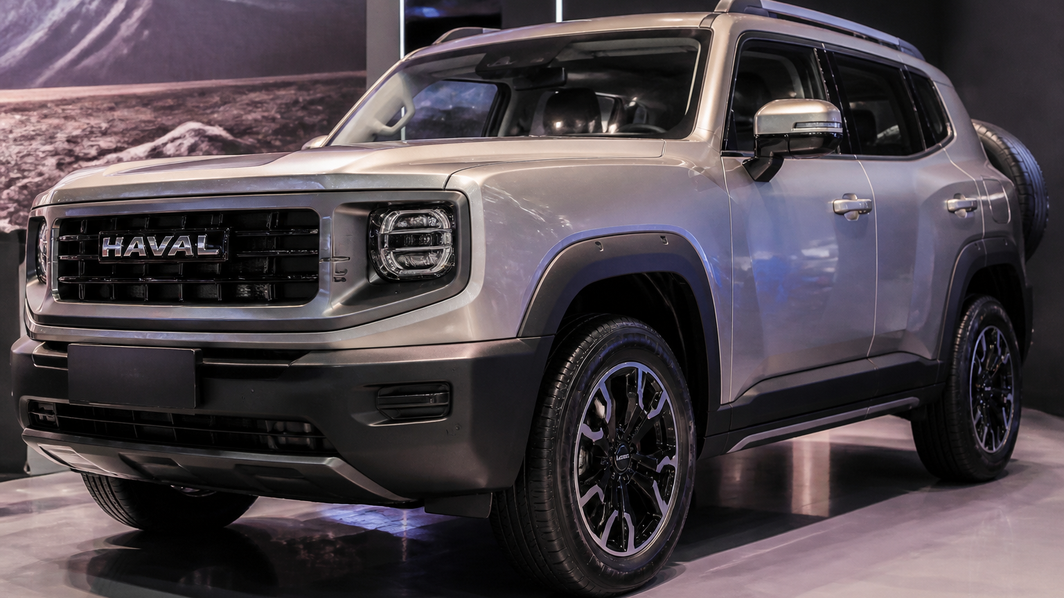 Haval H7 PHEV Debuts at PAPS 2026 With 450 hp