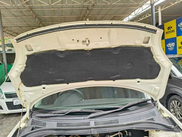 Suzuki Swift DLX 1.3 Navigation