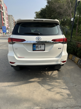 Toyota Fortuner 2.8 Sigma 4