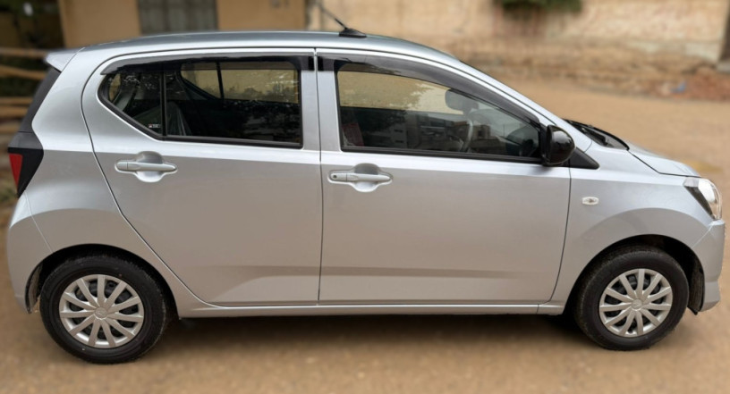 Daihatsu Mira L SA III