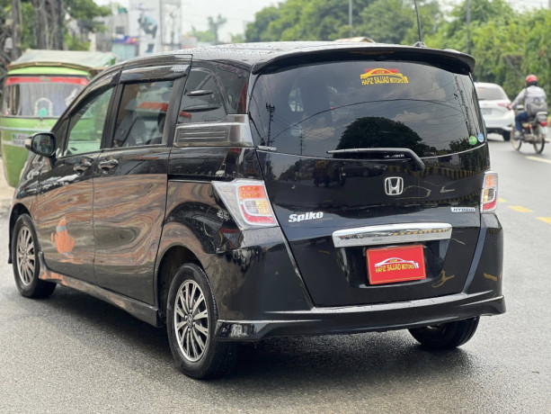 Honda Fareed Spike Hybrid
