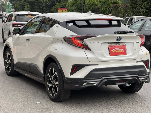 Toyota C-HR G-LED