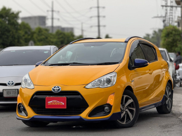 Toyota Aqua X Urban Solid