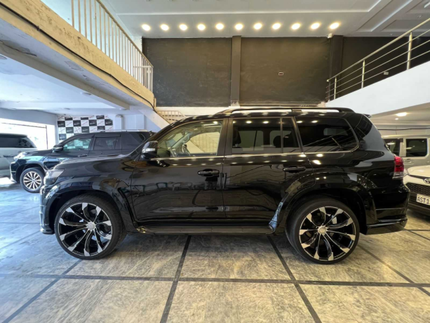 Toyota Land Cruiser AX