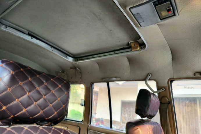 Mitsubishi Pajero Exceed 2.5D