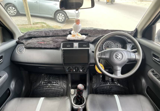 Suzuki swift dlx model 2016 original gray color