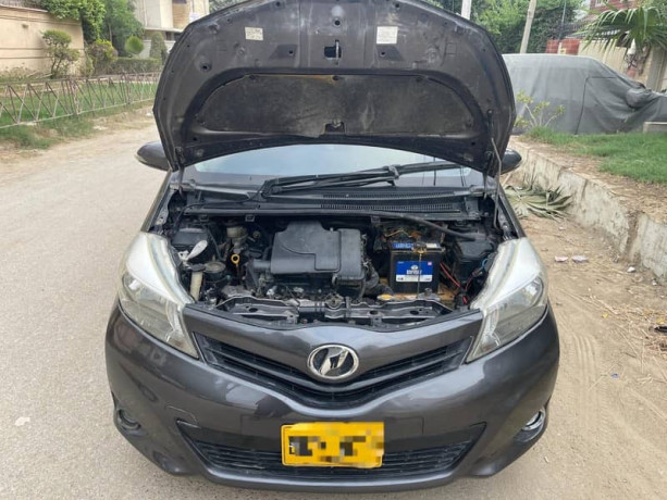 Toyota Vitz 2011-2015