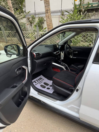 Daihatsu Rocky G/ Toyota Raize