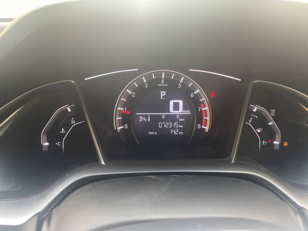 Honda Civic VTi Oriel UG Prosmatec 2018 new metre first owner