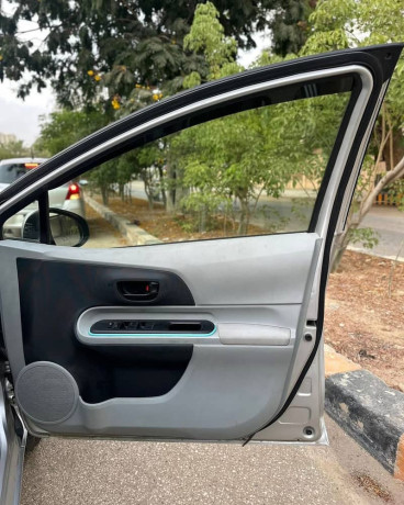 Toyota Aqua S Model 2013