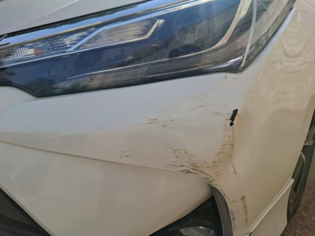 Altis Grande 1.8 black interior