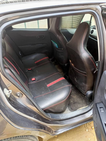 One Hand Driven Vitz Car for Family