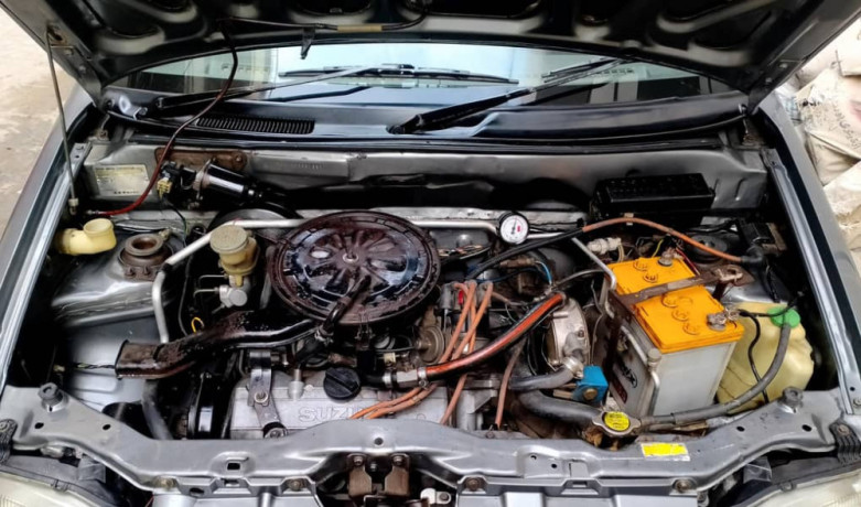 SUZUKI ALTO VXR 2011