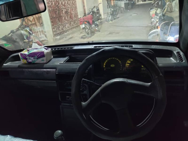 KIA PRIDE IN MINT CONDITION FOR SALE