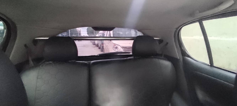 Toyota Vitz RS 1999 register 2003.