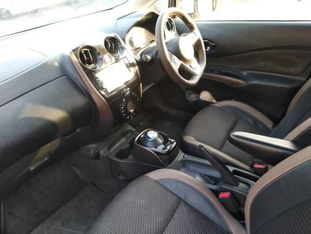 Nissan note e power medalist option