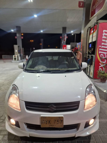 Suzuki swift 2012 automatic