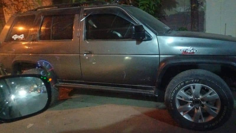Nissan Pathfinder 1994
