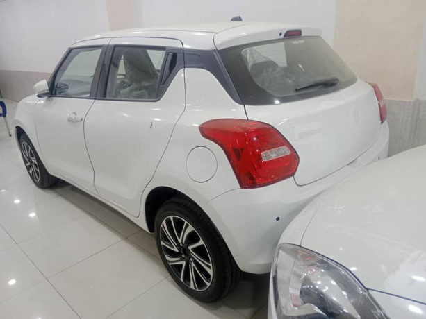 Swift GLX CVT VVT 2025 Zero