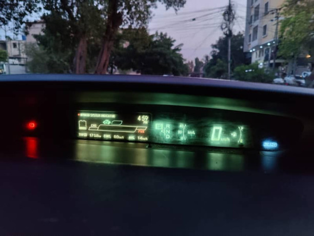 Prius 2015 REG 2019 Gx sports package Full Original Urgent Sale