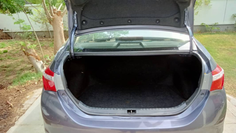 Strong Blue Color Toyota Corolla GLI 2016