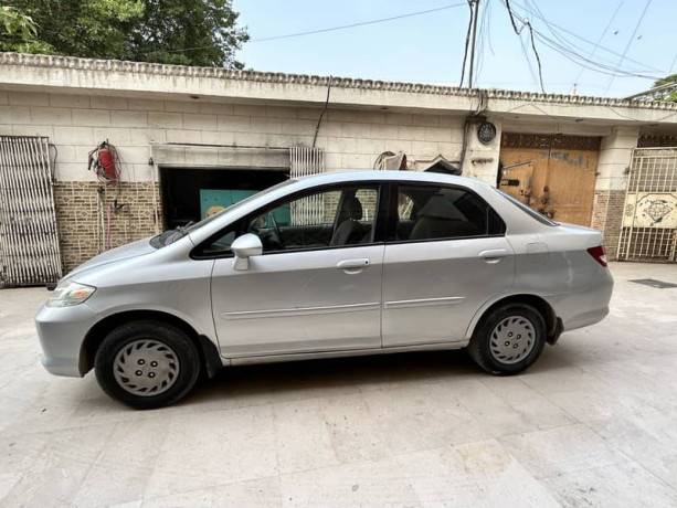 Honda city vario 2004/ 2005 registered