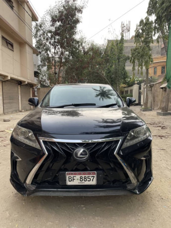 Lexus