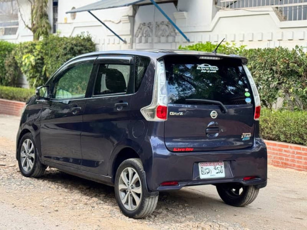 Nissan dayz highwaystar 2014/2017 full options