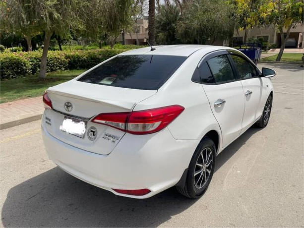 Yaris 1.5 top of the line full original on my name car