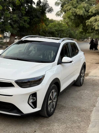 KIA STONIC 2024