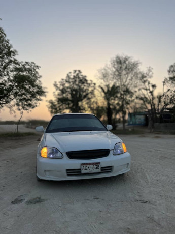 Honda Civic 2000 Ek (Sunroof)