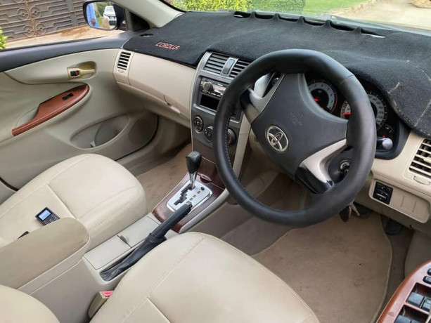 Toyota Corolla Altis 1.6 2012