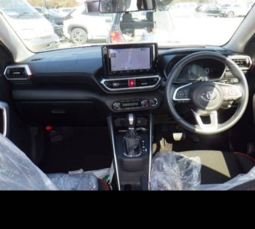 Toyota Raize 2020 white