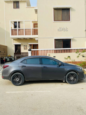 Toyota corolla GLI AUTOMATIC