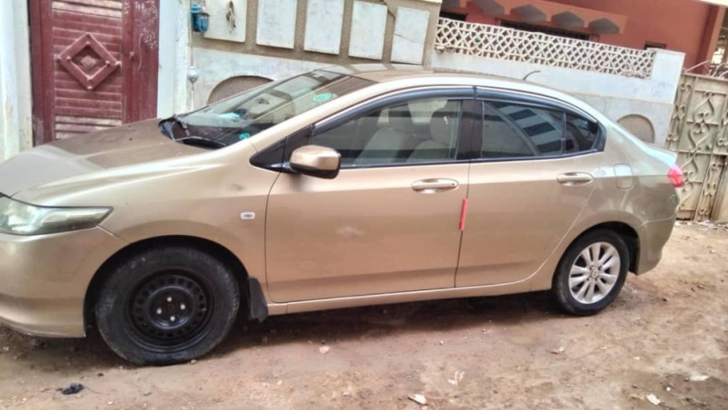 Honda city 2011 1300cc